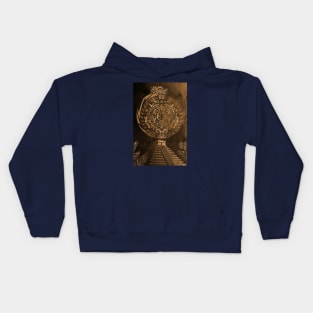 the mexican pyramids in teotihuacan dragon calendar Kids Hoodie